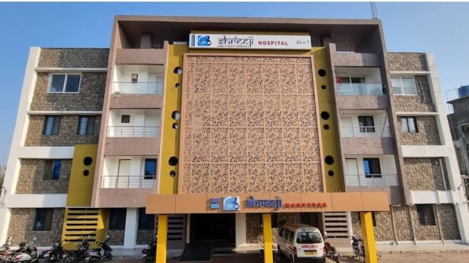 Actual exterior of Shree Ji Memorial Hospital